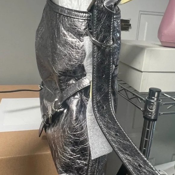 Givenchy Medium Voyou Bag in Laminated Leather - Picture 6 of 6